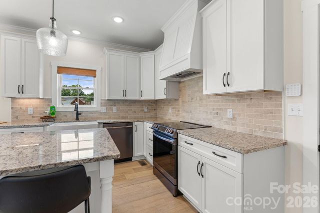4791 Cooper Road, Clemmons, NC 27012
