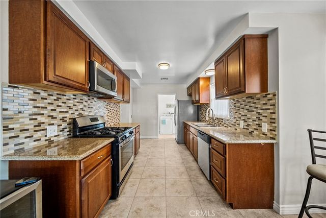 8627 Bothwell, Northridge, CA 91324