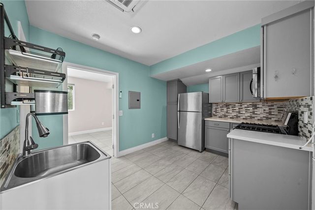 8627 Bothwell, Northridge, CA 91324