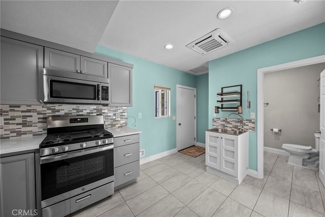 8627 Bothwell, Northridge, CA 91324