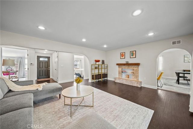 8627 Bothwell, Northridge, CA 91324