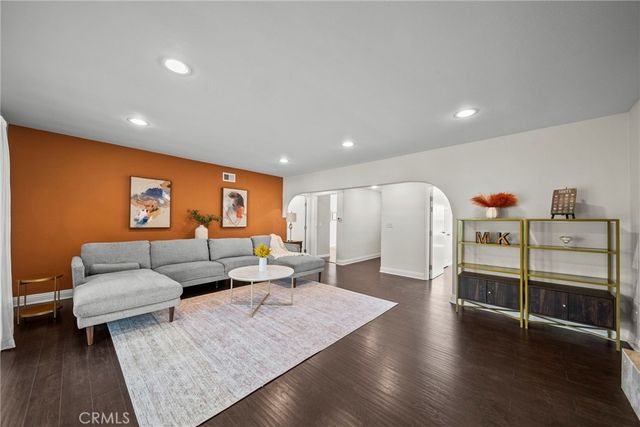 8627 Bothwell, Northridge, CA 91324