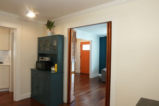 25 Pauline St, Randolph, MA 02368