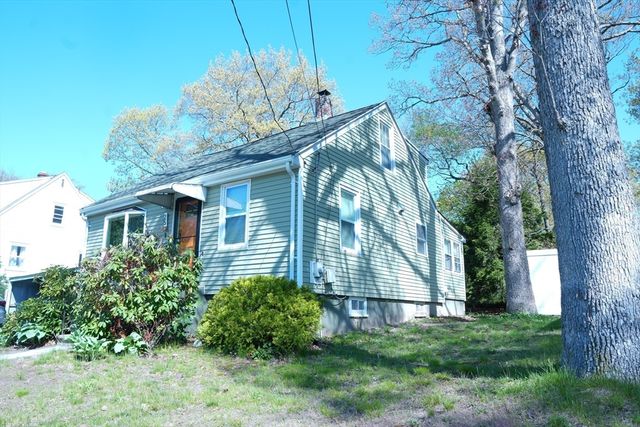 25 Pauline St, Randolph, MA 02368