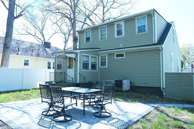 25 Pauline St, Randolph, MA 02368