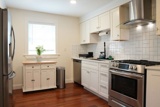 25 Pauline St, Randolph, MA 02368