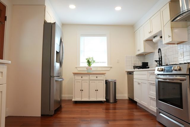 25 Pauline St, Randolph, MA 02368