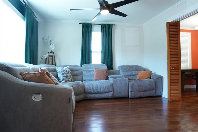 25 Pauline St, Randolph, MA 02368