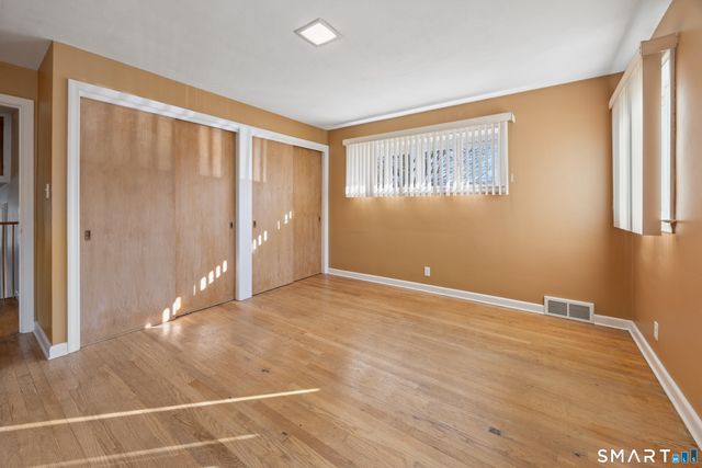 25 Morningside Drive, Ansonia, CT 06401