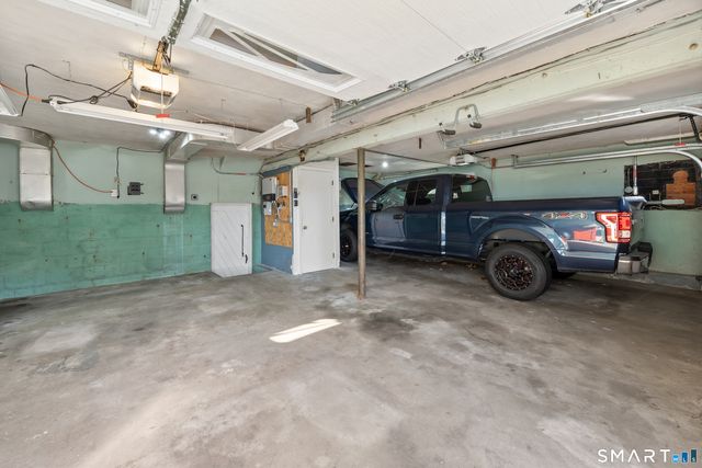 25 Morningside Drive, Ansonia, CT 06401
