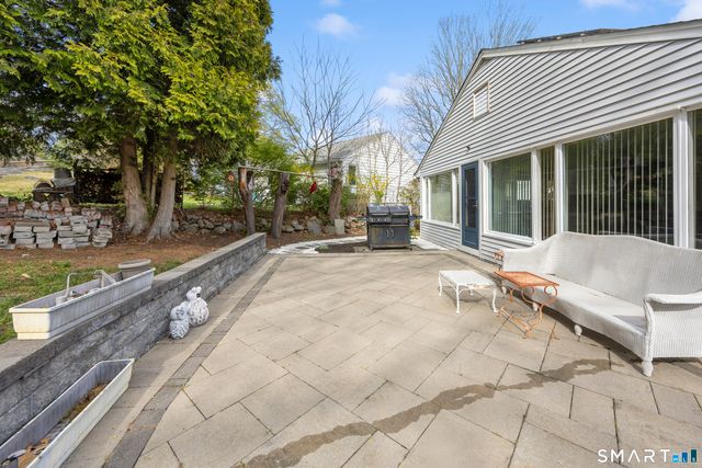 25 Morningside Drive, Ansonia, CT 06401