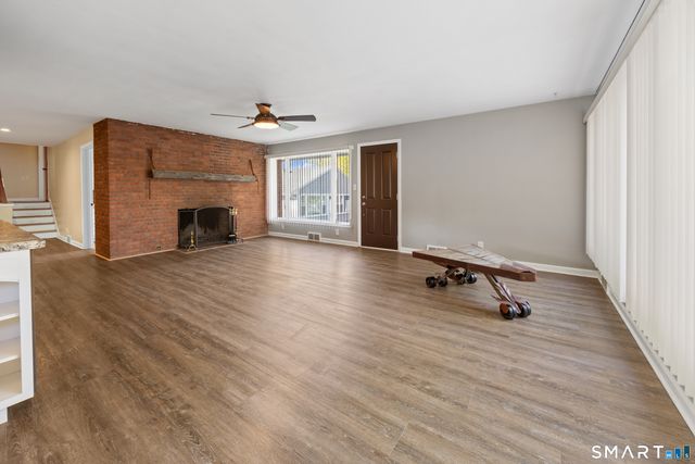 25 Morningside Drive, Ansonia, CT 06401