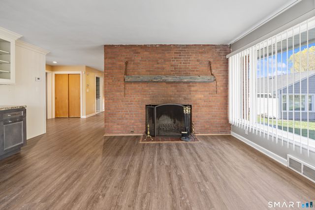25 Morningside Drive, Ansonia, CT 06401