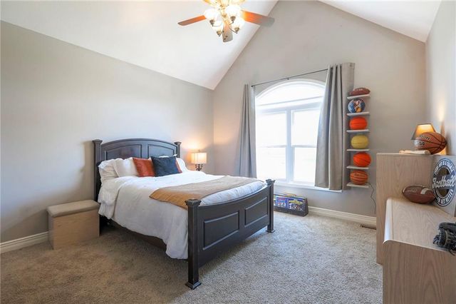 1602 SW TIMBERLINE Road, Oak Grove, MO 64075