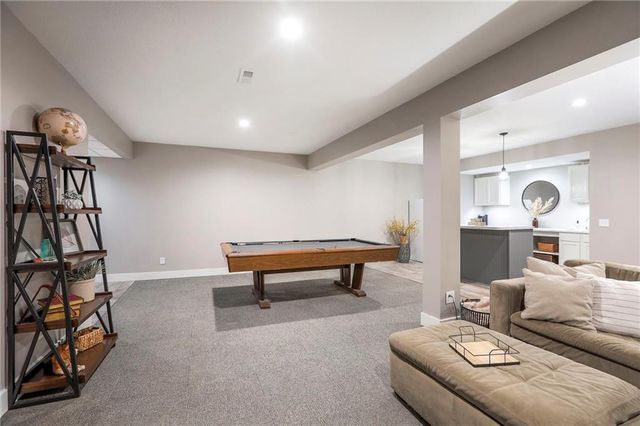 1602 SW TIMBERLINE Road, Oak Grove, MO 64075