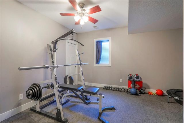 1602 SW TIMBERLINE Road, Oak Grove, MO 64075