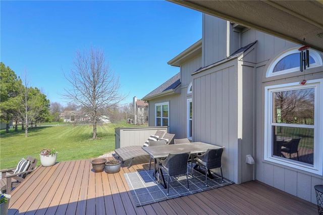 1602 SW TIMBERLINE Road, Oak Grove, MO 64075