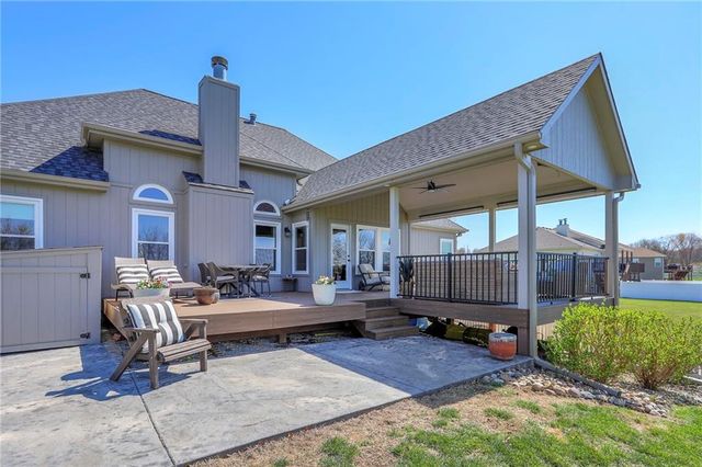 1602 SW TIMBERLINE Road, Oak Grove, MO 64075