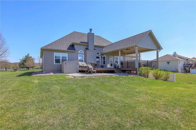 1602 SW TIMBERLINE Road, Oak Grove, MO 64075