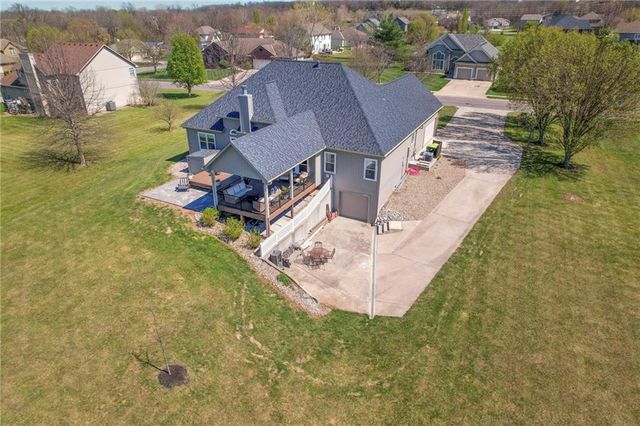 1602 SW TIMBERLINE Road, Oak Grove, MO 64075
