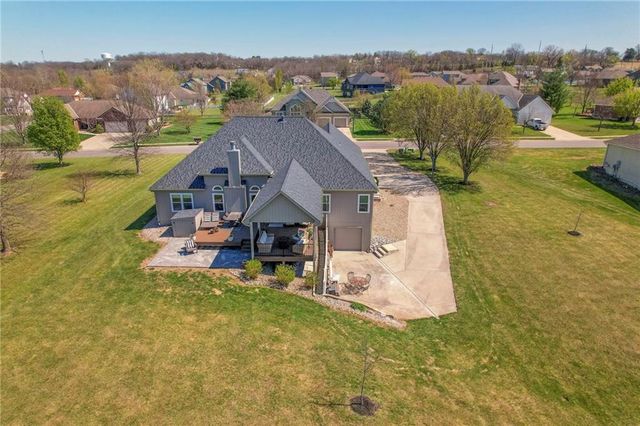 1602 SW TIMBERLINE Road, Oak Grove, MO 64075