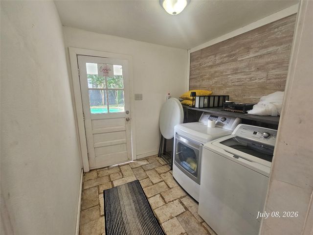17911 Beaver Creek Drive, Houston, TX 77090