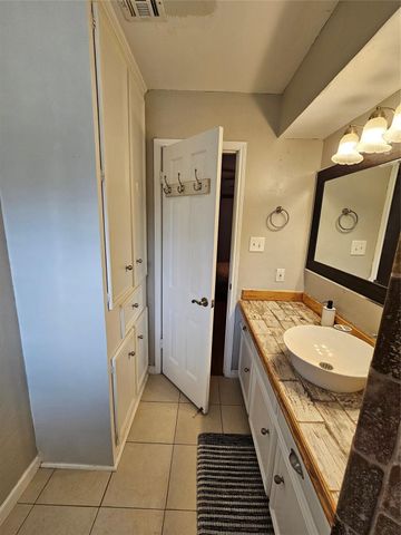 17911 Beaver Creek Drive, Houston, TX 77090