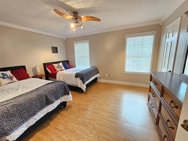 17911 Beaver Creek Drive, Houston, TX 77090