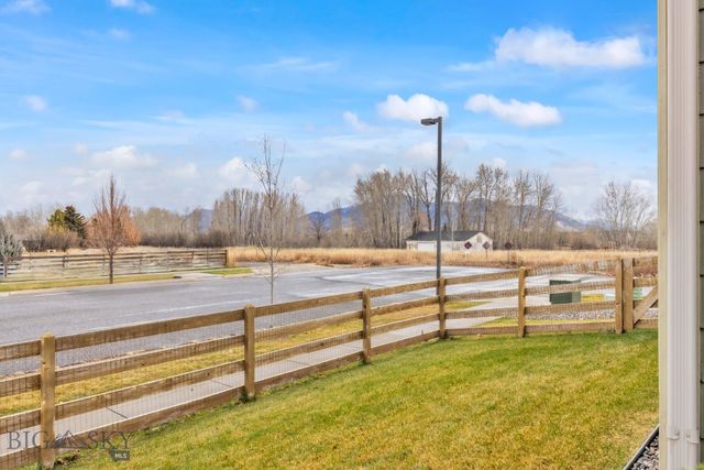 887 Hanson Street, Bozeman, MT 59718