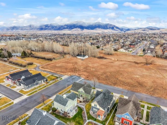 887 Hanson Street, Bozeman, MT 59718