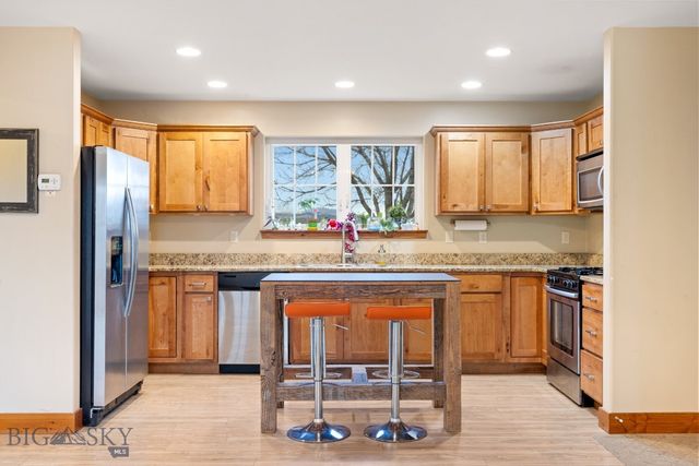 887 Hanson Street, Bozeman, MT 59718