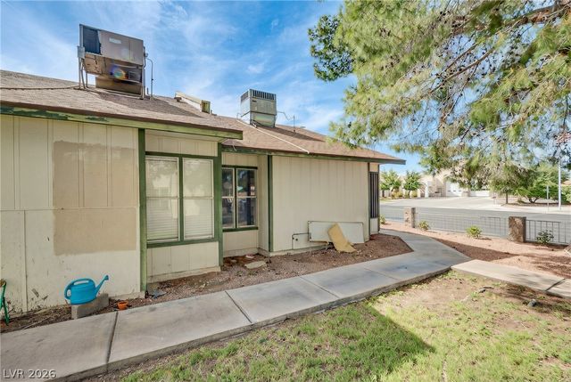 6444 Addely Drive, Las Vegas, NV 89108