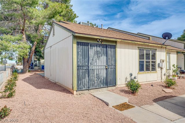 6444 Addely Drive, Las Vegas, NV 89108