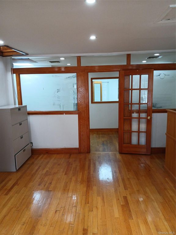 107-29 Liberty Avenue 2, Ozone Park, NY 11417 — photo 2