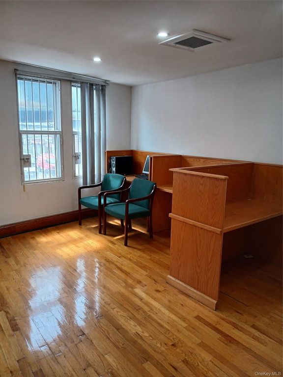 107-29 Liberty Avenue 2, Ozone Park, NY 11417 — photo 4