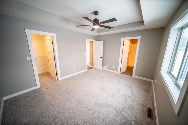 809 5th Avenue NW, Dodge Center, MN 55927