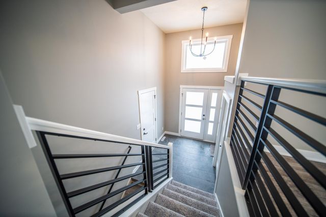 809 5th Avenue NW, Dodge Center, MN 55927