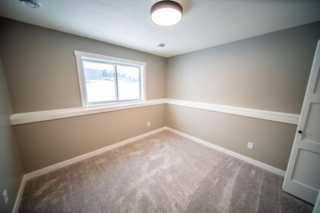 809 5th Avenue NW, Dodge Center, MN 55927