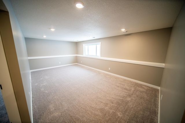 809 5th Avenue NW, Dodge Center, MN 55927