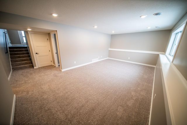 809 5th Avenue NW, Dodge Center, MN 55927