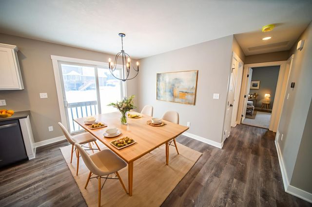 809 5th Avenue NW, Dodge Center, MN 55927