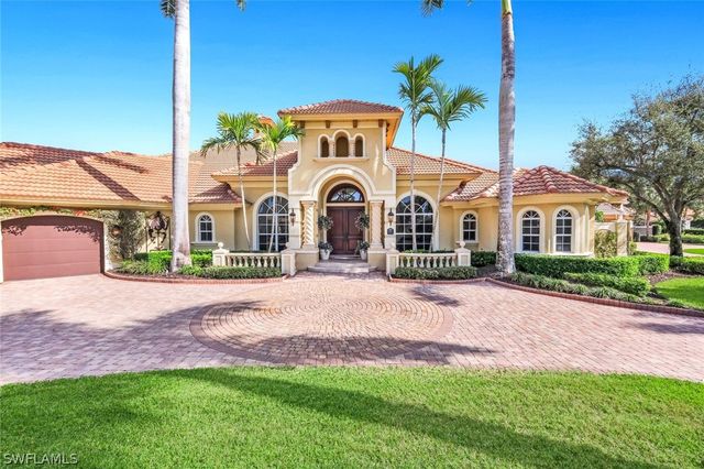 2350 Cheshire LN, Naples, FL 34109