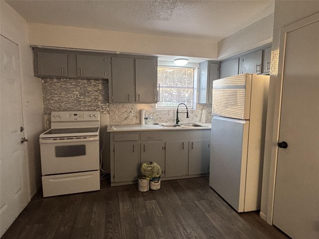 11831 Fm 1764 Road, Santa Fe, TX 77510
