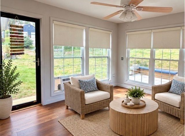 82 Walnut St, Oxford, MA 01540