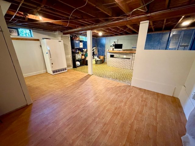 82 Walnut St, Oxford, MA 01540