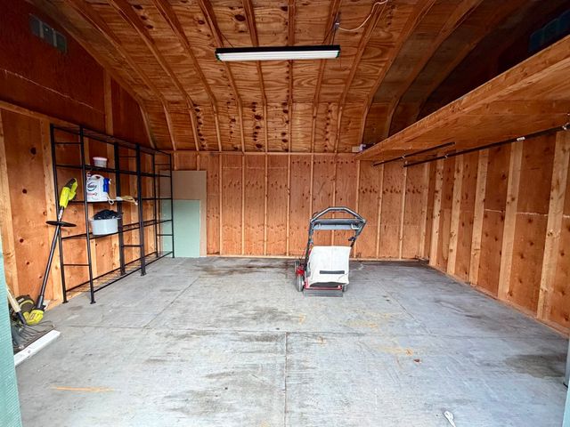 82 Walnut St, Oxford, MA 01540