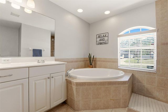 3224 MADAGASCAR AVENUE, North Port, FL 34286