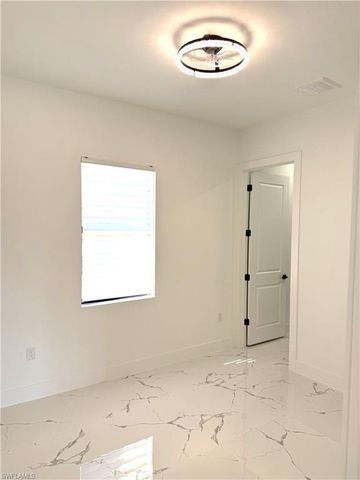 914 Sunrise BLVD, Lehigh Acres, FL 33974