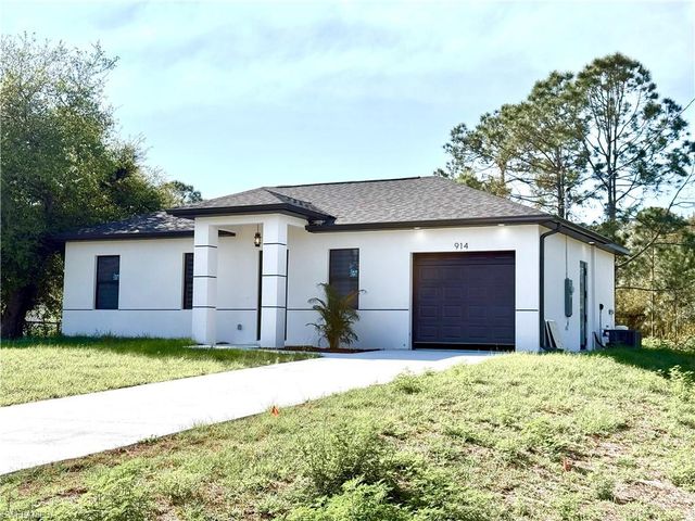 914 Sunrise BLVD, Lehigh Acres, FL 33974