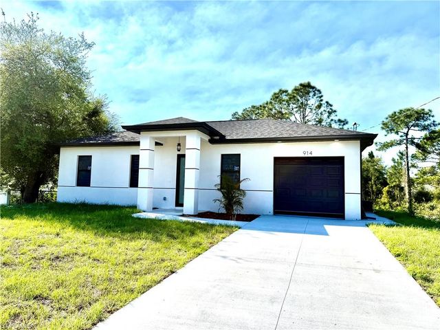 914 Sunrise BLVD, Lehigh Acres, FL 33974